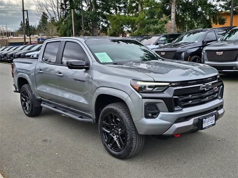 Used 2025 Chevrolet Colorado Z71 w/ Technology Package image 7
