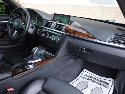 Used 2014 BMW 435i Convertible RWD image 25