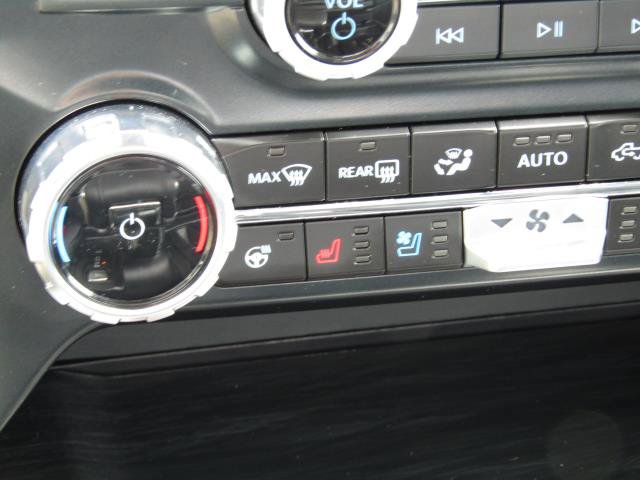 Used 2024 Ford F150 Lariat w/ Equipment Group 502A High AWD/4WD image 33