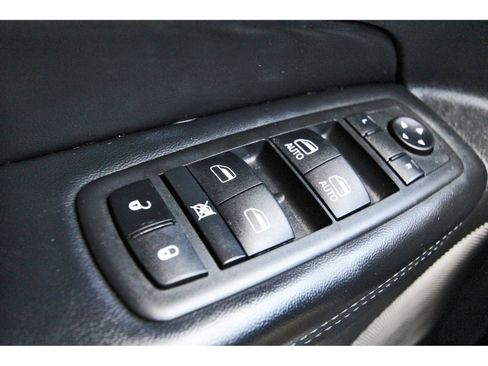 Used 2021 Jeep Grand Cherokee Laredo X image 19