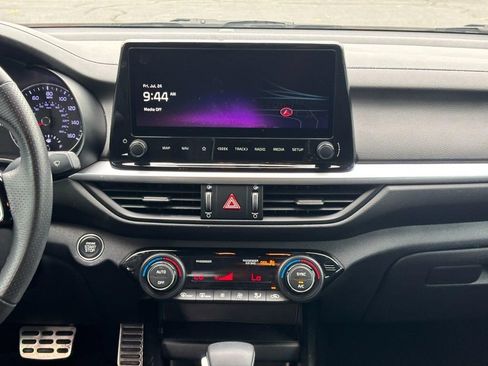 Used 2023 Kia Forte GT-Line w/ GT-Line Technology Package FWD image 13
