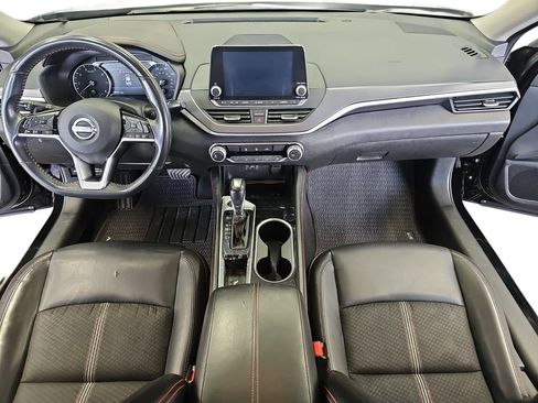 Used 2023 Nissan Altima 2.5 SR FWD image 9