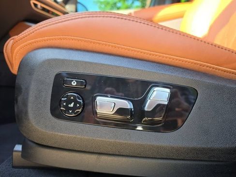 Used 2026 BMW X5 M60i AWD/4WD image 38
