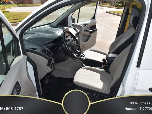 Used 2019 Ford Transit Connect XLT FWD image 9