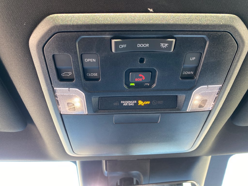 Used 2025 Toyota Sequoia 4WD image 37