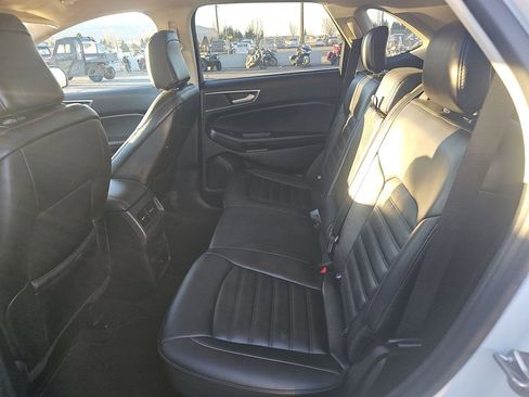 Used 2024 Ford Edge SEL image 6
