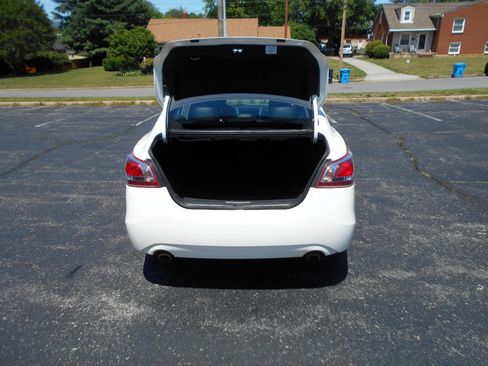 Used 2013 Nissan Altima 3.5 SL w/ Technology Pkg FWD image 19