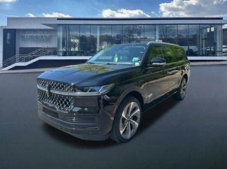 New 2026 Lincoln Navigator L Black Label AWD/4WD video 3