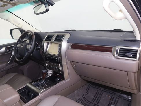 Used 2019 Lexus GX 460 Premium AWD/4WD image 42