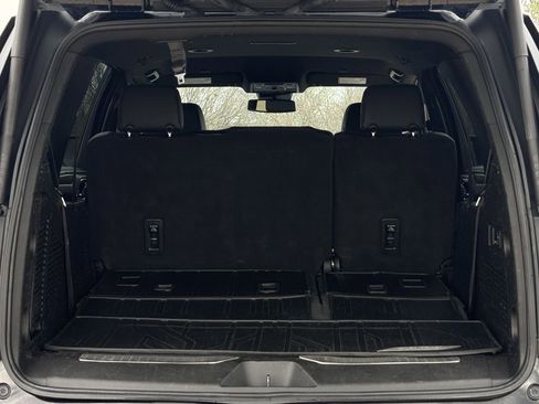 Used 2023 Chevrolet Tahoe Z71 w/ Z71 Off-Road Package AWD/4WD image 30