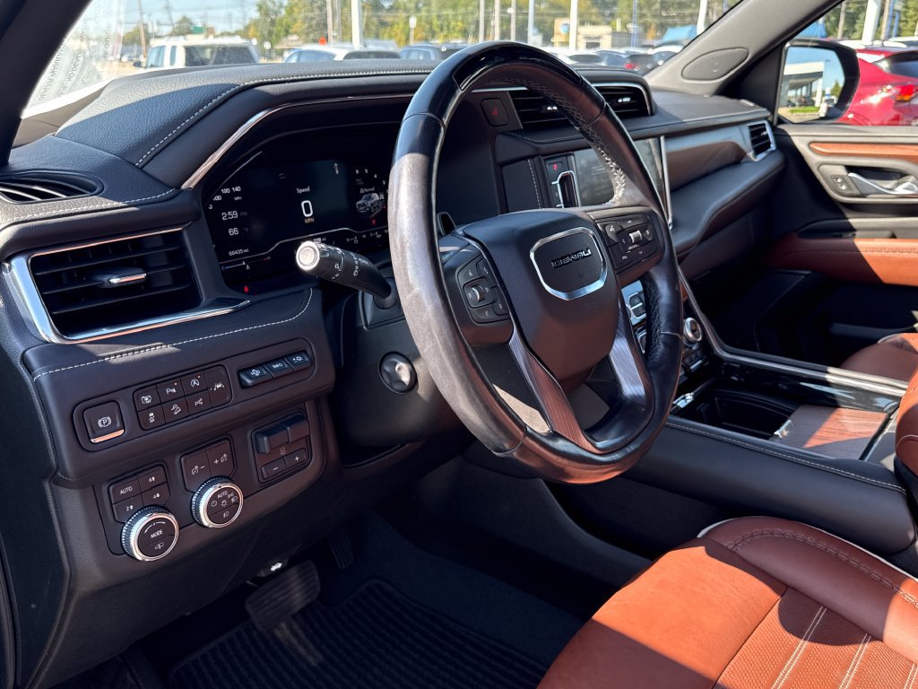 Certified 2023 GMC Yukon XL Denali Ultimate AWD/4WD image 19