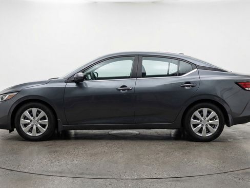 Used 2025 Nissan Sentra S image 5