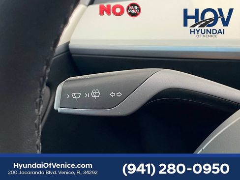 Used 2022 Tesla Model Y Performance AWD/4WD image 34