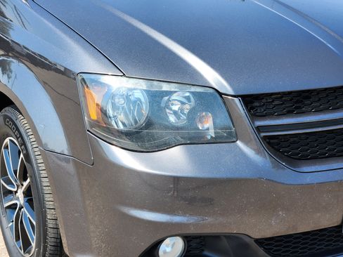 Used 2019 Dodge Grand Caravan GT FWD image 6