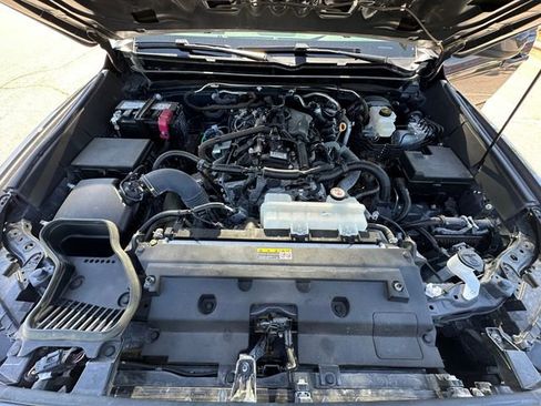 Used 2024 Toyota Tacoma SR5 AWD/4WD image 30