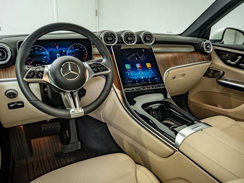 Certified 2026 Mercedes-Benz GLC 300 4MATIC image 31