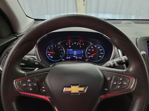 Used 2024 Chevrolet Equinox LT FWD image 14