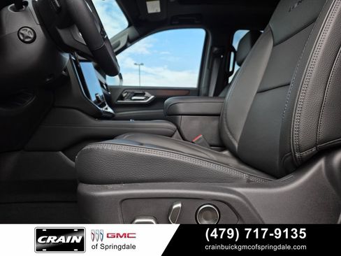 Used 2026 GMC Yukon XL Denali w/ Sun & Power Step Package AWD/4WD image 10