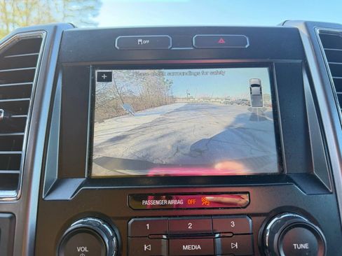 Used 2016 Ford F150 XLT w/ Equipment Group 302A Luxury image 22