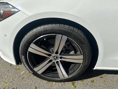 Used 2025 Mercedes-Benz C 300 4MATIC Sedan image 18