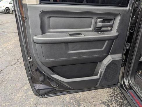 Used 2018 RAM 1500 Express w/ Express Value Package AWD/4WD image 13