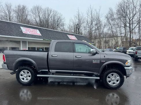 Used 2016 RAM 2500 Laramie w/ Convenience Group AWD/4WD image 2
