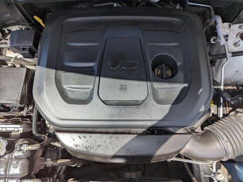 Used 2020 Jeep Grand Cherokee Limited AWD/4WD image 24