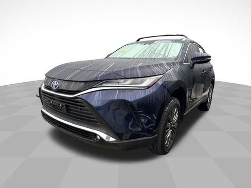 Used 2023 Toyota Venza XLE AWD/4WD image 1