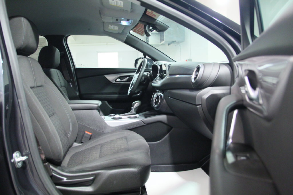 Used 2022 Chevrolet Blazer LT AWD/4WD image 19