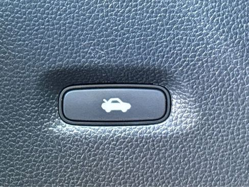 Used 2025 Honda Civic Sport image 30