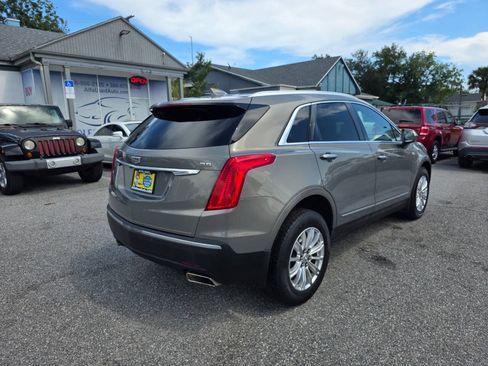 Used 2018 Cadillac XT5 FWD image 4