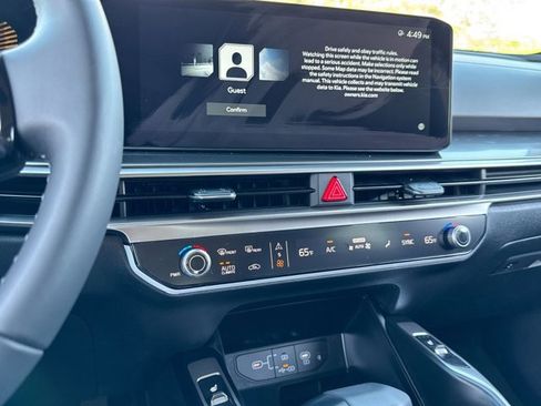 New 2025 Kia Sorento S w/ Panoramic Sunroof Package image 19