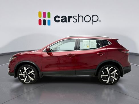 Used 2022 Nissan Rogue Sport SL AWD/4WD image 2