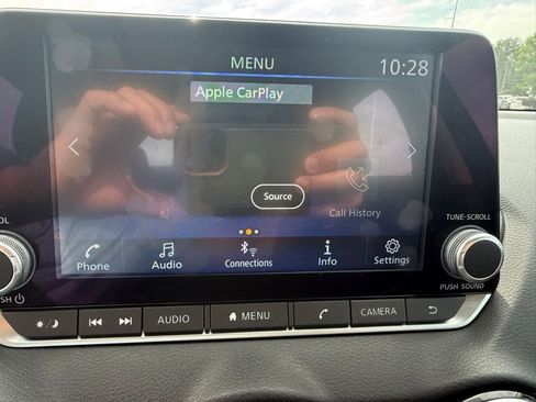 Used 2024 Nissan Sentra SV FWD image 12