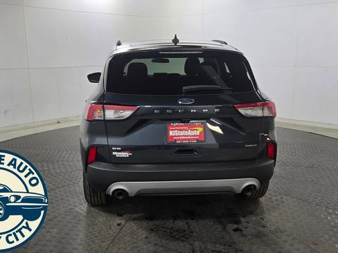 Used 2022 Ford Escape SE w/ Convenience Package AWD/4WD image 12