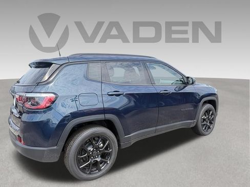 New 2026 Jeep Compass Latitude AWD/4WD image 7