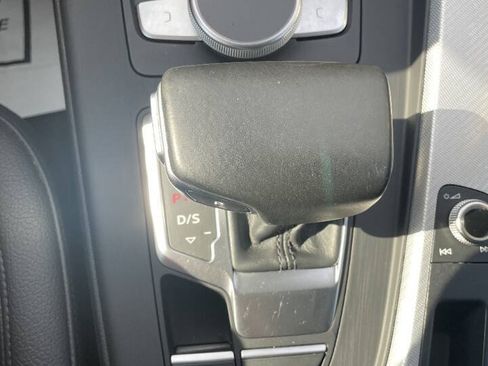 Used 2017 Audi A4 2.0T Premium w/ Audi MMI Navigation Plus AWD/4WD image 27