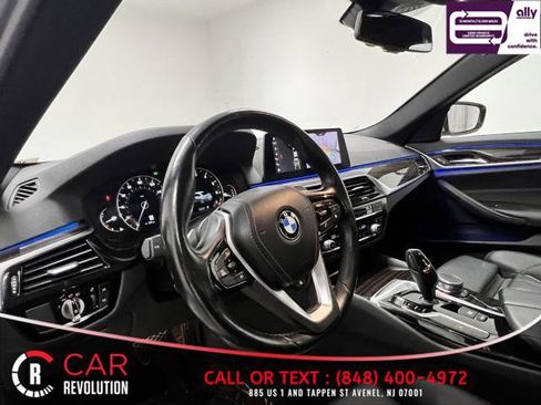 Used 2019 BMW 530i xDrive w/ Convenience Package AWD/4WD image 15