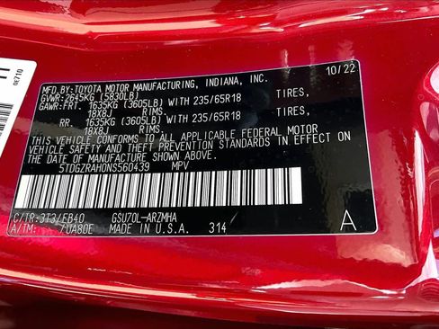 Used 2022 Toyota Highlander XLE FWD image 36