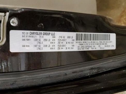 Used 2015 Chrysler Town & Country Touring-L w/ Driver Convenience Group FWD image 17