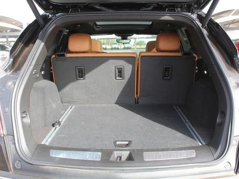 Used 2024 Cadillac XT5 Premium Luxury w/ Technology Package FWD image 5