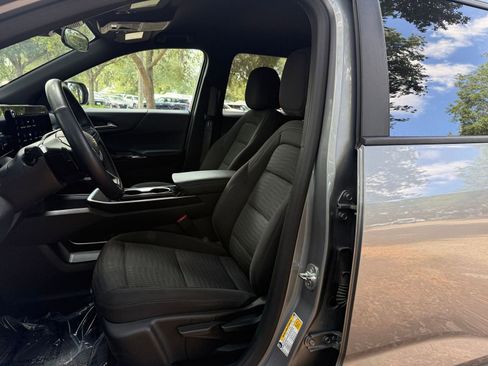 Used 2025 Chevrolet Equinox LT AWD/4WD image 34