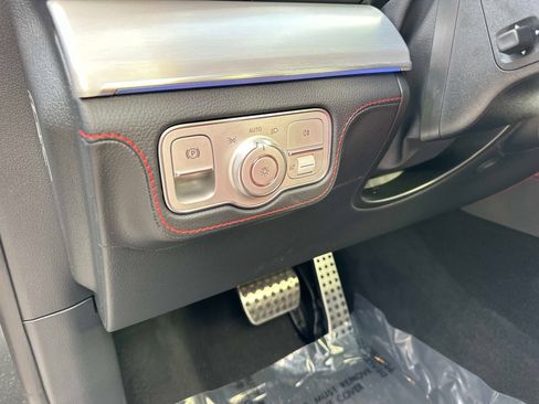 Used 2025 Mercedes-Benz GLE 53 AMG 4MATIC image 21