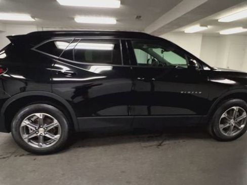 Certified 2024 Chevrolet Blazer LT w/ Convenience Package FWD image 9