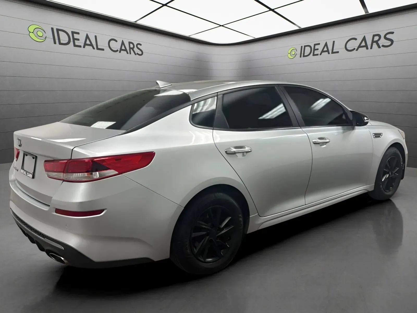 Used 2020 Kia Optima LX FWD image 5