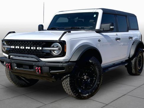 Used 2023 Ford Bronco Wildtrak AWD/4WD image 1