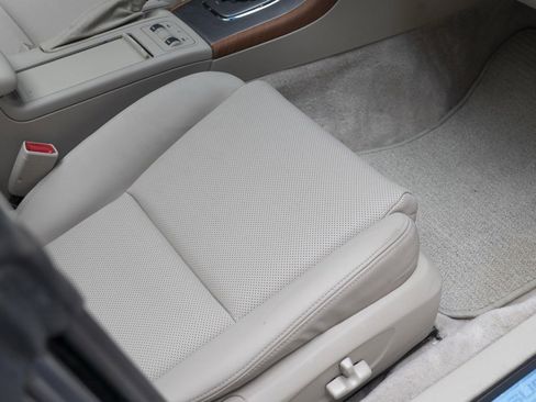 Used 2005 Subaru Legacy GT image 40