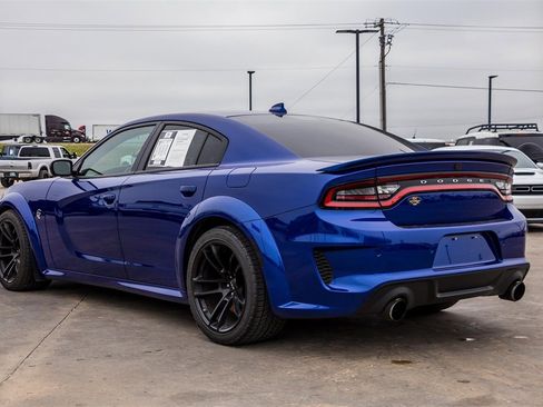 Used 2022 Dodge Charger SRT Hellcat w/ Harman/Kardon Audio Group image 10