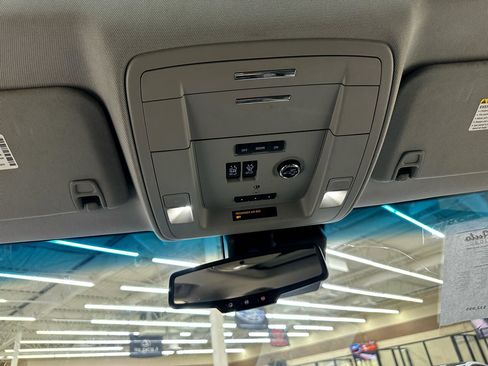 Used 2020 GMC Yukon XL Denali image 37