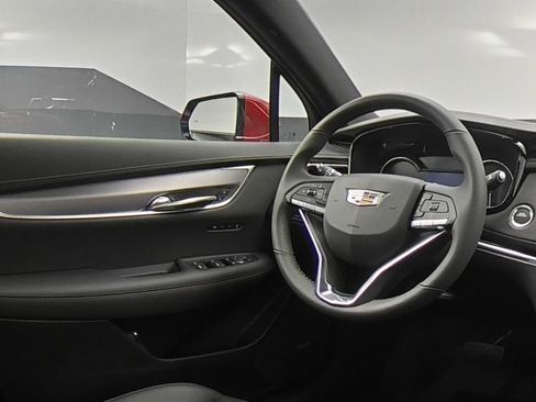New 2025 Cadillac XT6 Luxury w/ LPO, Floor Liner Package image 9